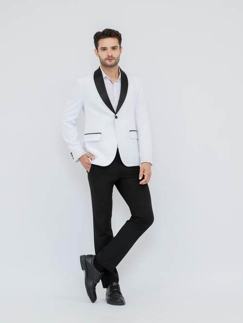 Ivory Tuxedo tampilan 5